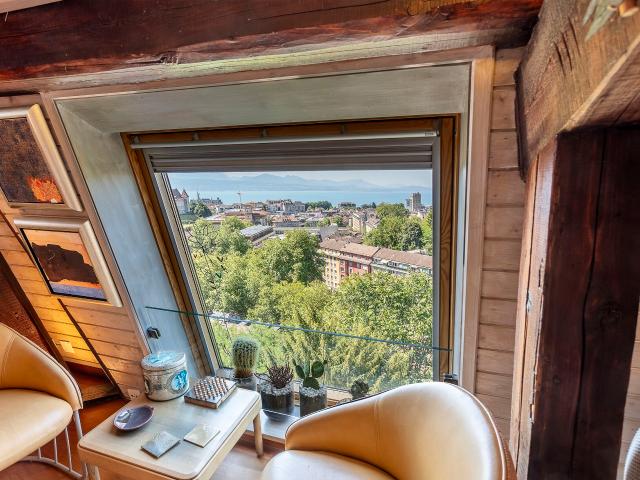 Attic apartment with 5.5 rooms on sale in Lausanne 130 m² | dreamo. Ch