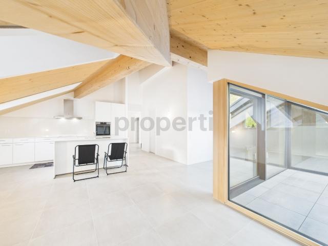 Attic flat with 3.5 rooms on sale in Biasca 120 m² | dreamo. Ch