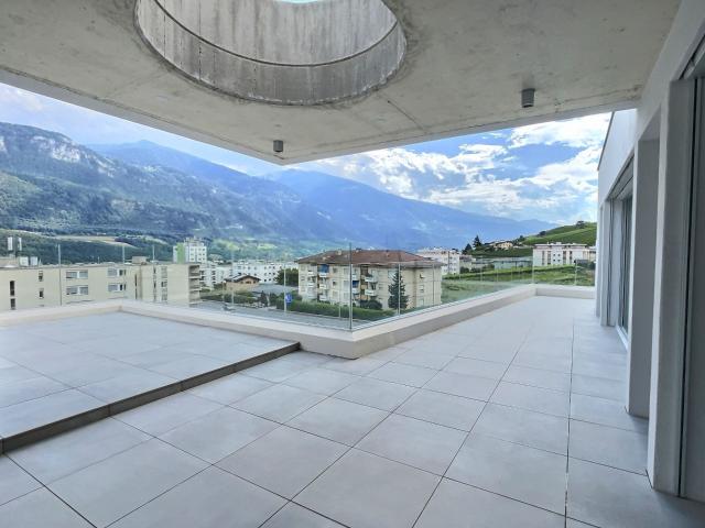 Attic flat with 3.5 rooms on sale in Sierre 124 m² | dreamo. Ch
