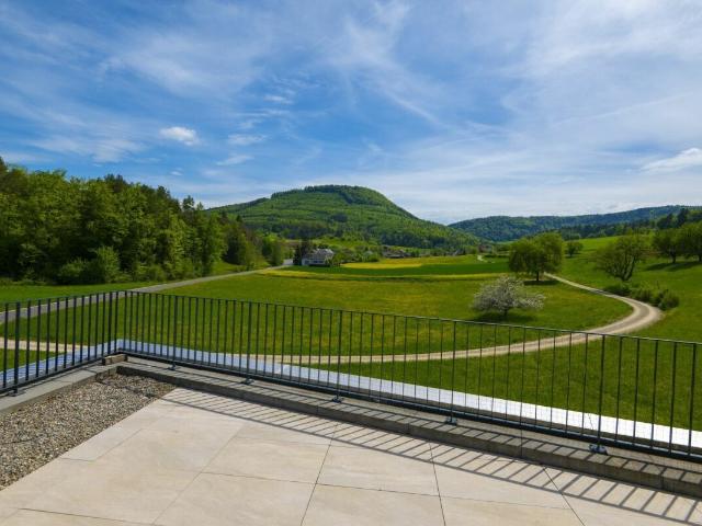 Attic flat with 3.5 rooms on sale in Zeihen 277 m² | dreamo. Ch