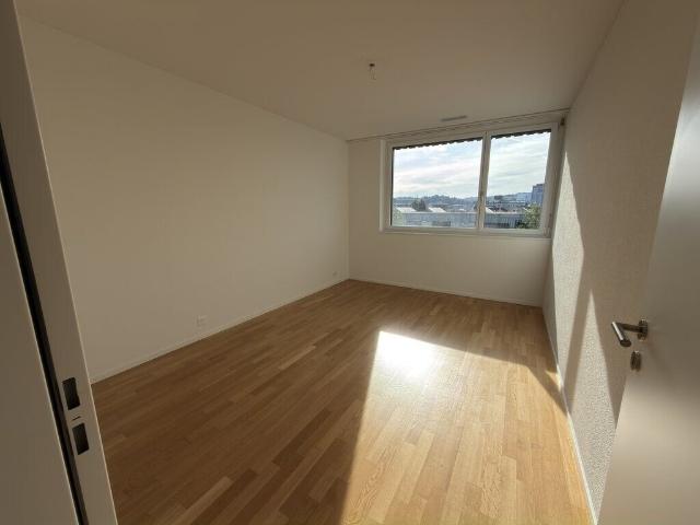 Attic flat with 3.5 rooms for rent in Aarburg 99 m² | dreamo. Ch