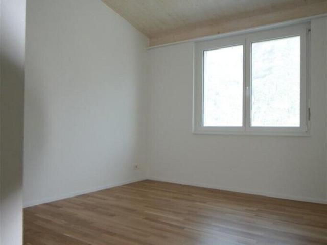 Attic flat with 3.5 rooms for rent in Unterterzen 95 m² | dreamo. Ch