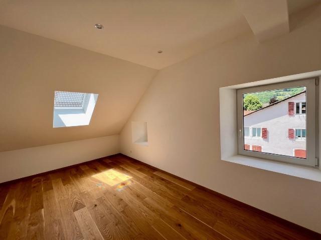 Attic flat with 2.5 rooms on sale in Couvet 85 m² | dreamo. Ch