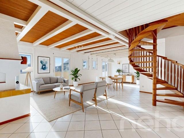 Attic flat with 4.5 rooms on sale in Estavayer le Lac 187 m² | dreamo. Ch