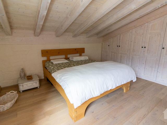 Attic flat with 4.5 rooms on sale in Isérables 118 m² | dreamo. Ch