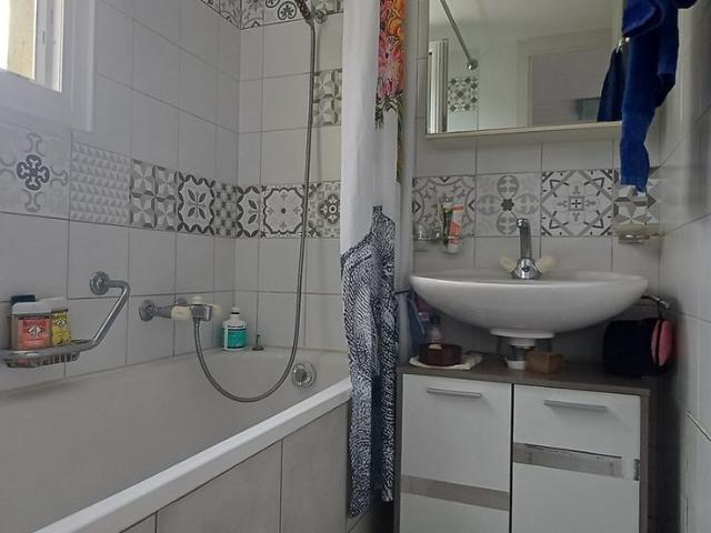 Attic flat with 4.5 rooms on sale in La Croix Lutry 113 m² | dreamo. Ch