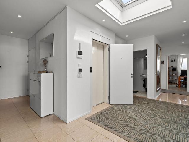 Attic flat with 4.5 rooms on sale in Minusio 196 m² | dreamo. Ch
