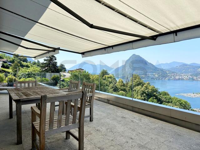 Attic flat with 4.5 rooms on sale in Via 203 m² | dreamo. Ch