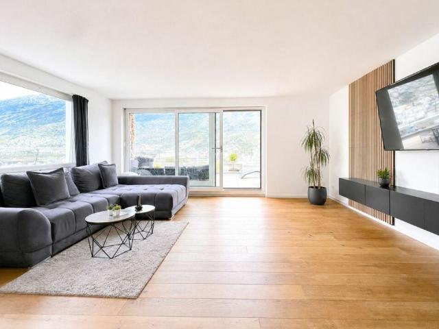 Attic flat with 4.5 rooms on sale in Visp 125 m² | dreamo. Ch