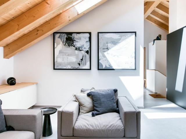 Attic flat with 4.5 rooms for rent in Champéry 149 m² | dreamo. Ch