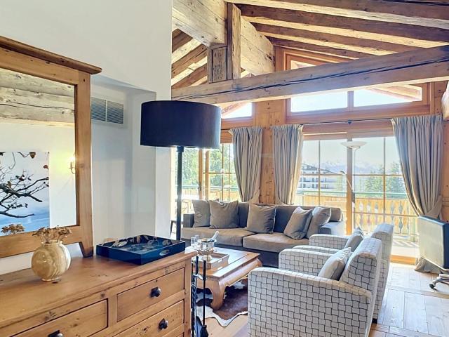 Attic flat with 5.5 rooms on sale in Crans Montana 187 m² | dreamo. Ch
