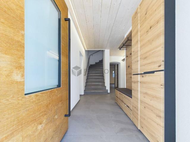 Attic flat with 5.5 rooms on sale in Schinznach Dorf 242 m² | dreamo. Ch