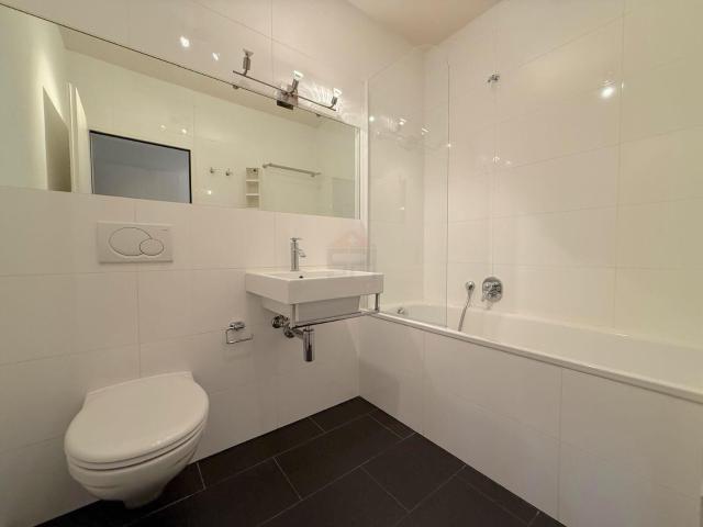 Attic flat with 5.5 rooms on sale in Plan les Ouates 170 m² | dreamo. Ch