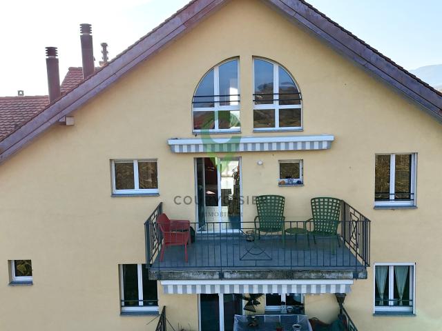 Attic flat with 5.5 rooms on sale in Zone 160 m² | dreamo. Ch