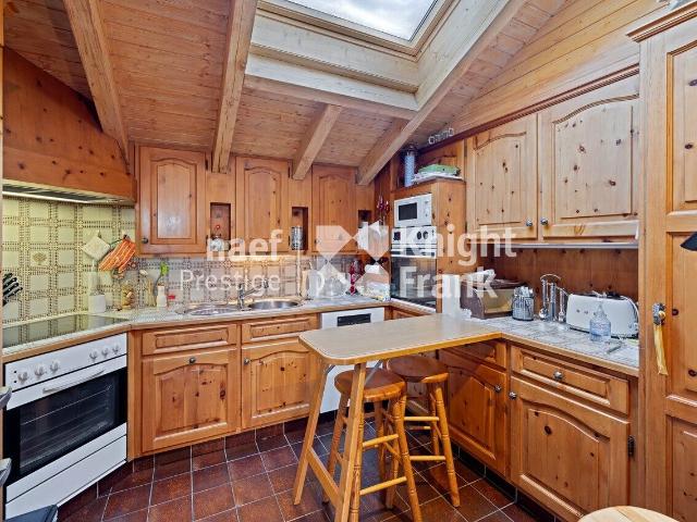 Attic flat with 6.5 rooms on sale in Crans Montana 269 m² | dreamo. Ch