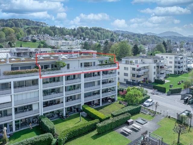 Attic flat with 6.5 rooms on sale in Wetzikon ZH 211 m² | dreamo. Ch
