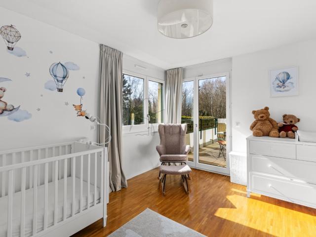 Attic flat with 6 rooms on sale in Chêne Bourg 135 m² | dreamo. Ch