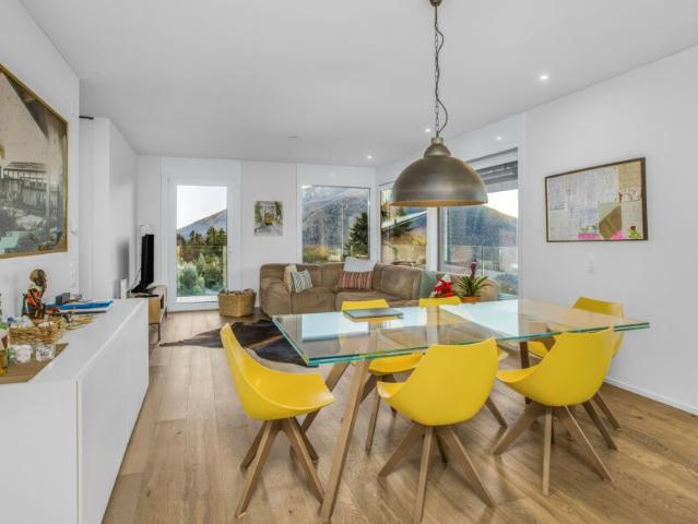 ATTICO 4.5 LOCALI ARREDATO CON TERRAZZA VISTA LAGO A ROVIO