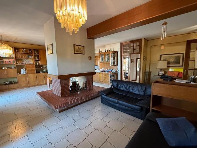 Attico con terrazzo a Certaldo