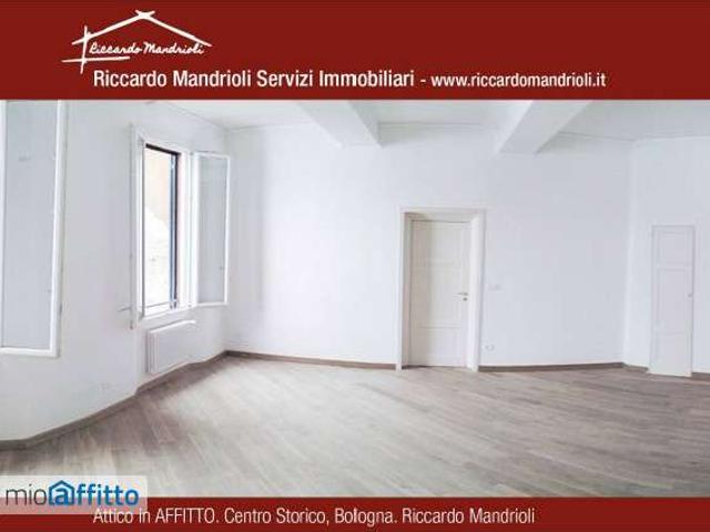 Attico con terrazzo Centro