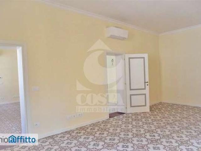 Attico con terrazzo Centro