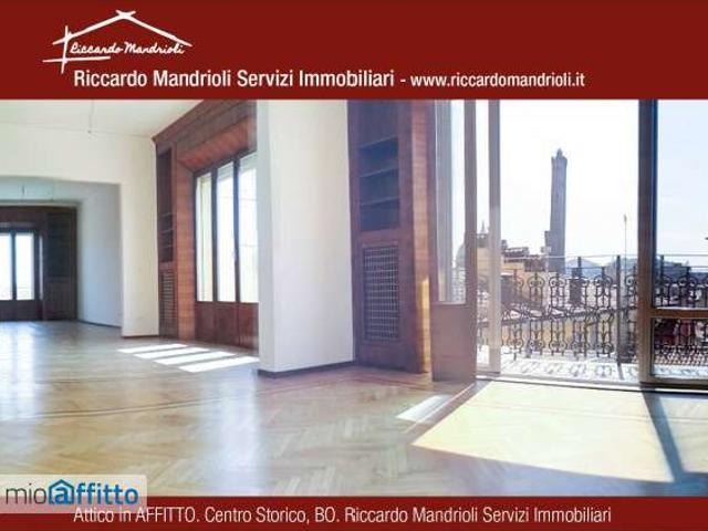 Attico con terrazzo Centro