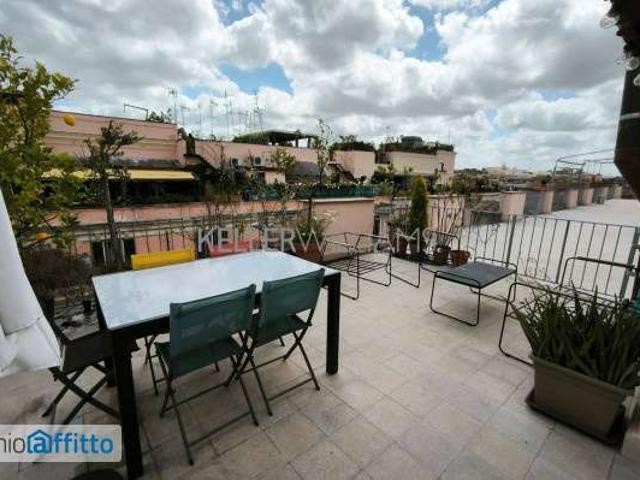 Attico con terrazzo Centro storico