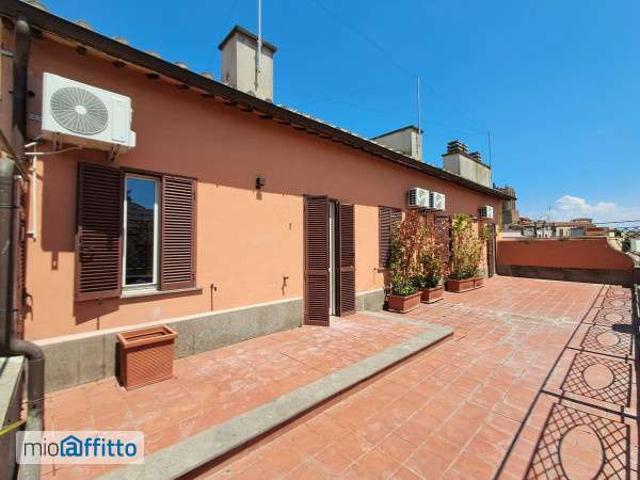 Attico con terrazzo Centro storico