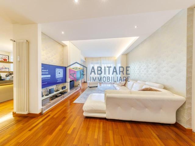 Attico con terrazzo, Livorno calzabigi