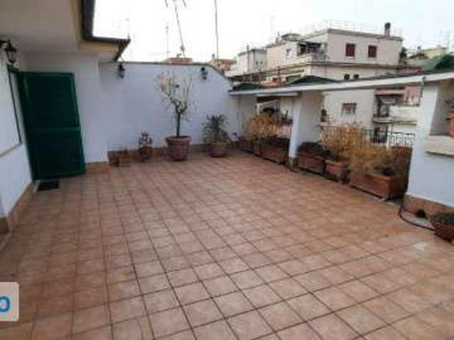 Attico con terrazzo Trieste, salario