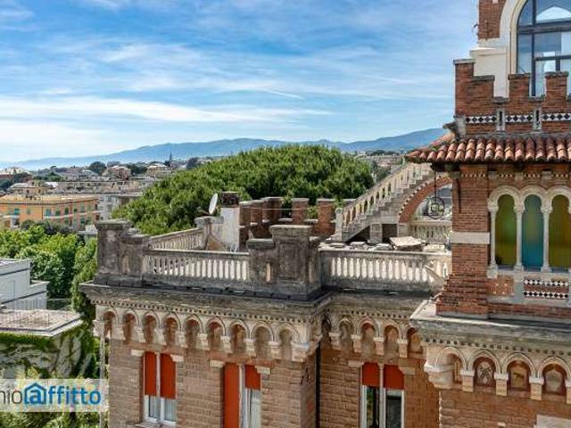 Attico arredato con terrazzo Albaro