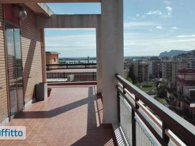 Attico arredato con terrazzo Cagliari