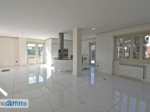 Attico arredato con terrazzo Cassia, tomba di nerone, roma