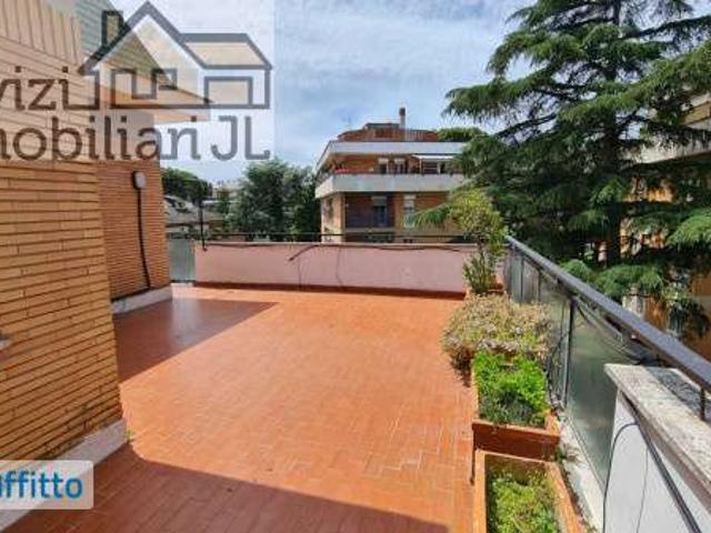 Attico arredato con terrazzo Cassia, tomba di nerone, roma
