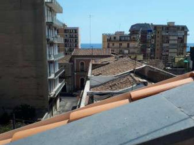 Attico arredato con terrazzo Catania