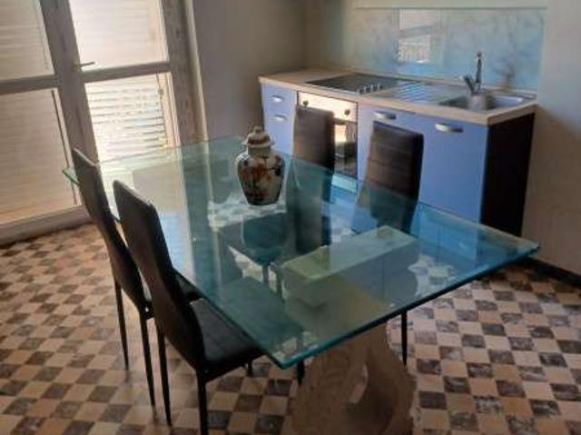 Attico arredato con terrazzo Centro