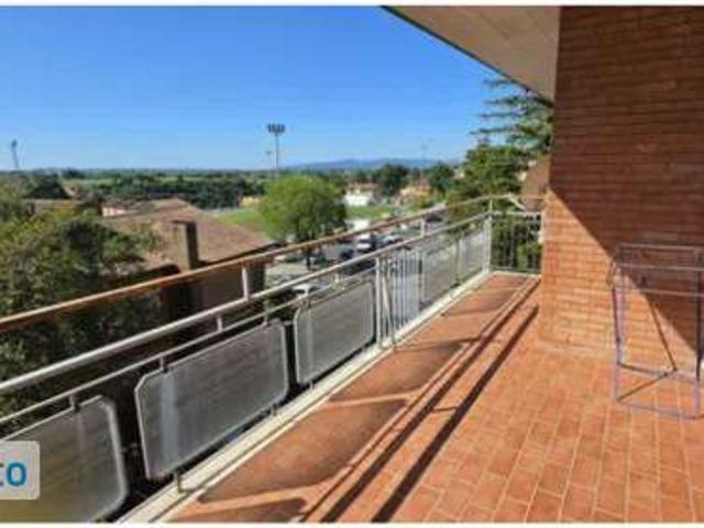 Attico arredato con terrazzo Centro