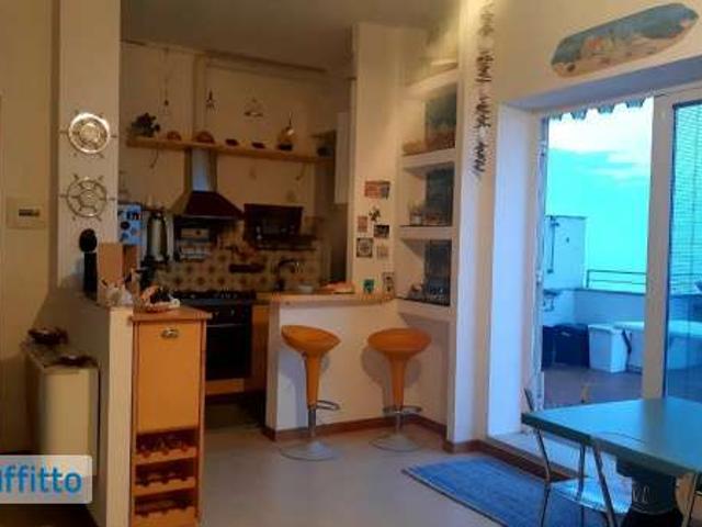 Attico arredato con terrazzo Lungomare