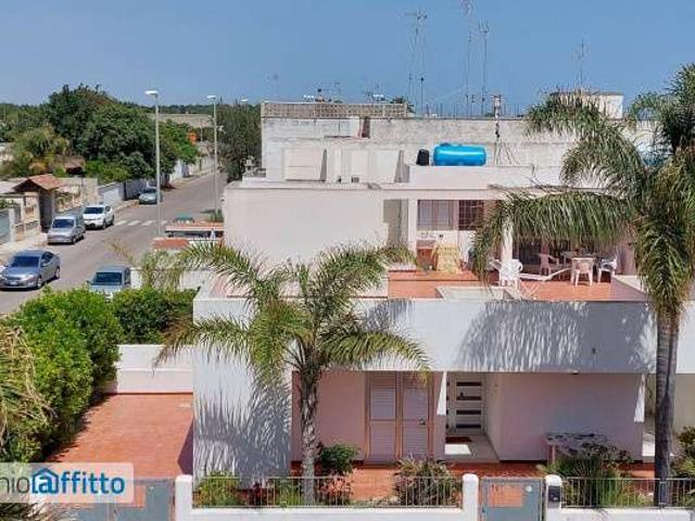 Attico arredato con terrazzo San foca