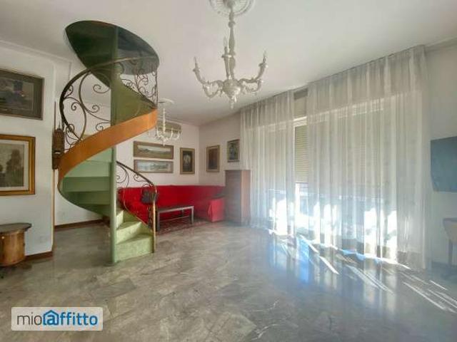 Attico arredato con terrazzo San ruffillo