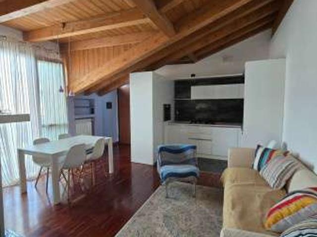 Attico arredato con terrazzo Turbigo