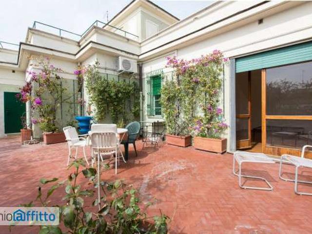 Attico arredato con terrazzo Trieste, salario