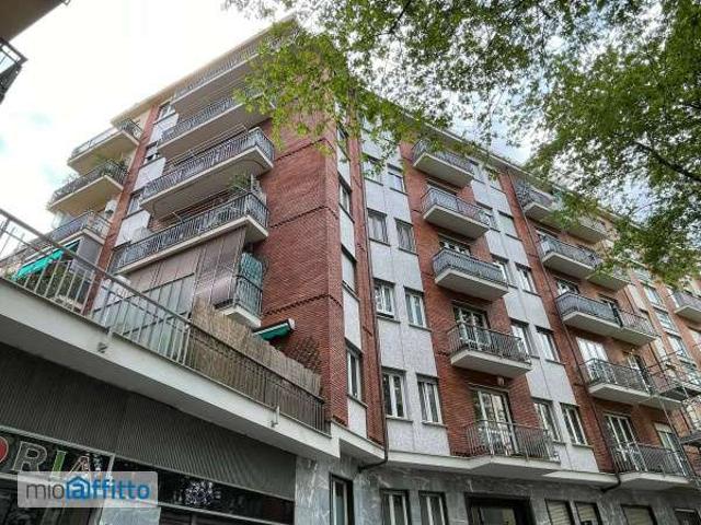 Attico arredato con terrazzo Vanchiglia