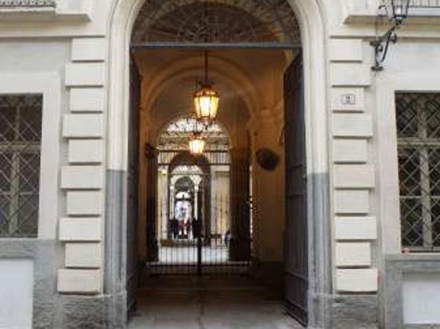 Attico arredato Centro
