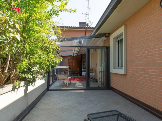 Attico di lusso di 110 mq in vendita Via Fosse Ardeatine, San Lazzaro di Savena, Emilia Romagna