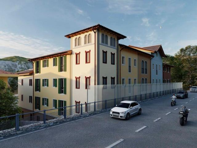 Attico di lusso di 148 mq in vendita Via Partigiani, Suna, Piemonte
