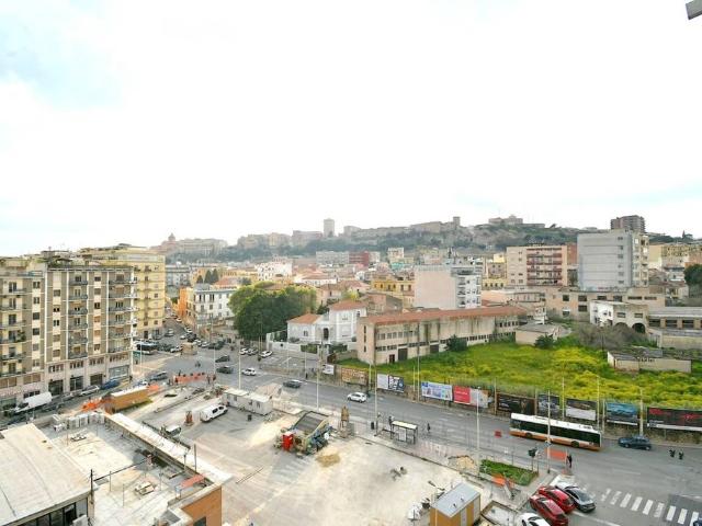 Attico di prestigio in vendita Via Francesco Cocco Ortu, 75, Cagliari, Sardegna