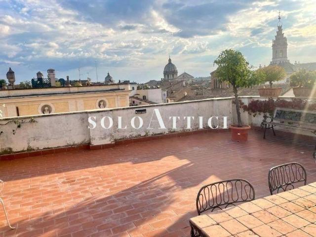 Attico di lusso in vendita Via di Sant'Eustachio, Roma, Lazio