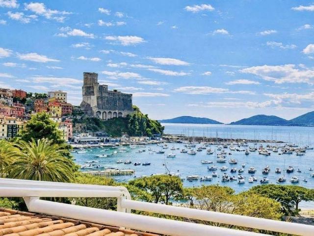 Attico di lusso in vendita Via S. Biaggini, Lerici, Liguria
