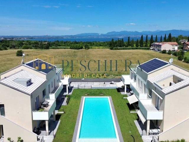 Attico di lusso in vendita Via Ronchi, Castelnuovo di Garda, Veneto